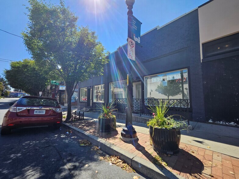 More Photos Of 1902 W Allen St, Allentown Storefront For Lease