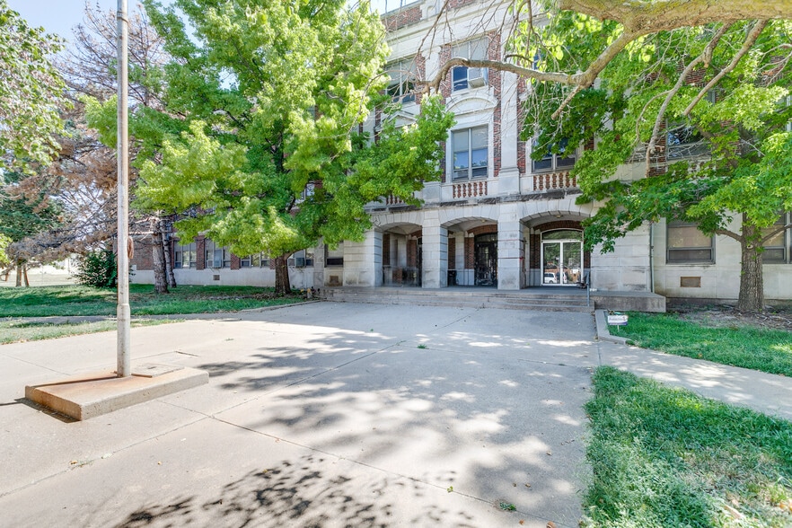 More Photos Of 311 N A St, Wellington Schools For Sale
