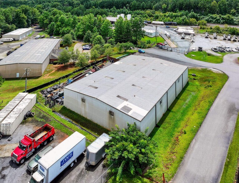 More Photos Of 459 Cadillac Pky, Dallas Warehouse For Sale