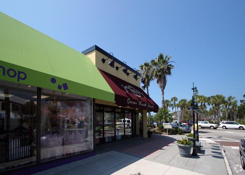 More Photos Of 382 Saint Armands Cir, Sarasota Storefront For Lease