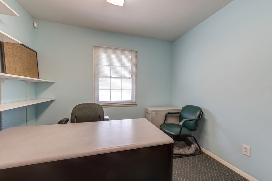 More Photos Of 3250 Sunrise Hwy, Islip Terrace Medical For Sale
