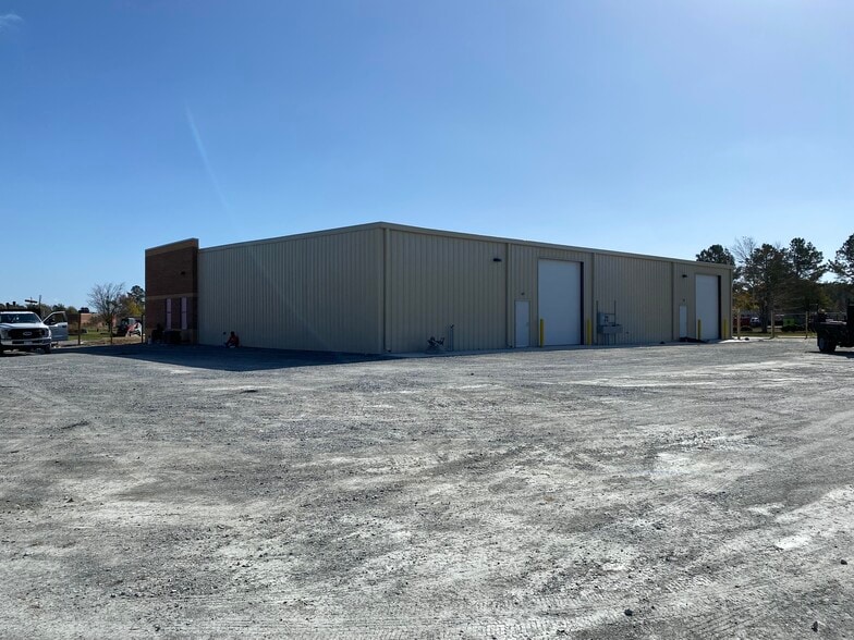 More Photos Of 237 Airport Industrial Dr, Clayton Light Manufacturing For Lease
