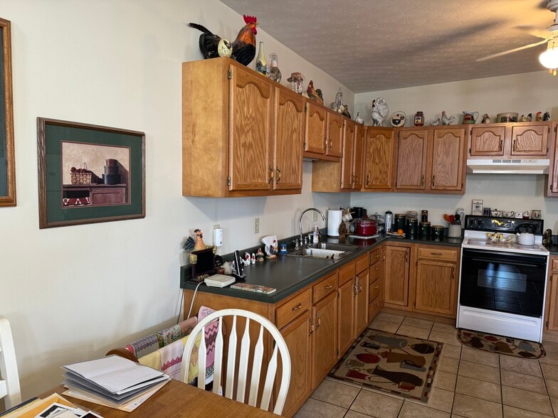 More Photos Of 46 Jefferson St, Brookville Storefront Retail Residential For Sale