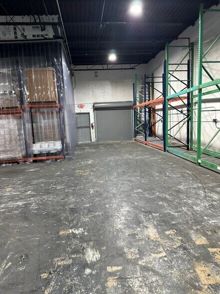 More Photos Of 4763 E 11th Ave, Hialeah Warehouse For Lease