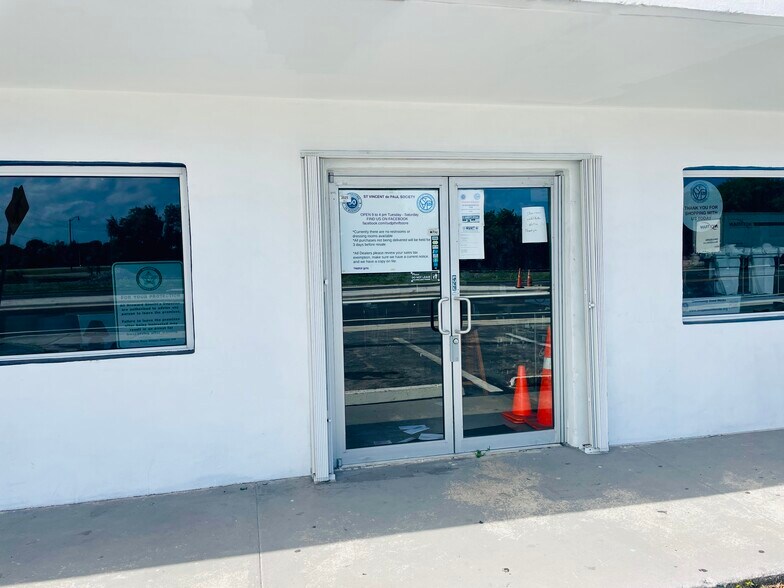 More Photos Of 2223 N Dixie Hwy, Pompano Beach Freestanding For Sale