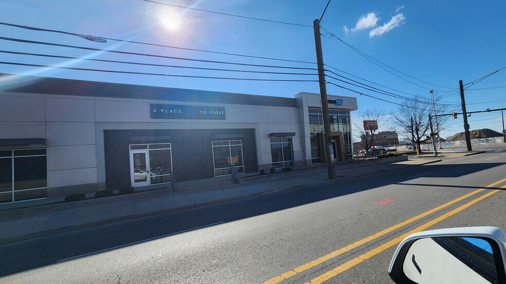 More Photos Of 425 W South St, Indianapolis Loft Creative Space For Sale