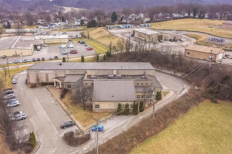 More Photos Of 1216 Wilkinson Blvd, Frankfort Light Distribution For Sale