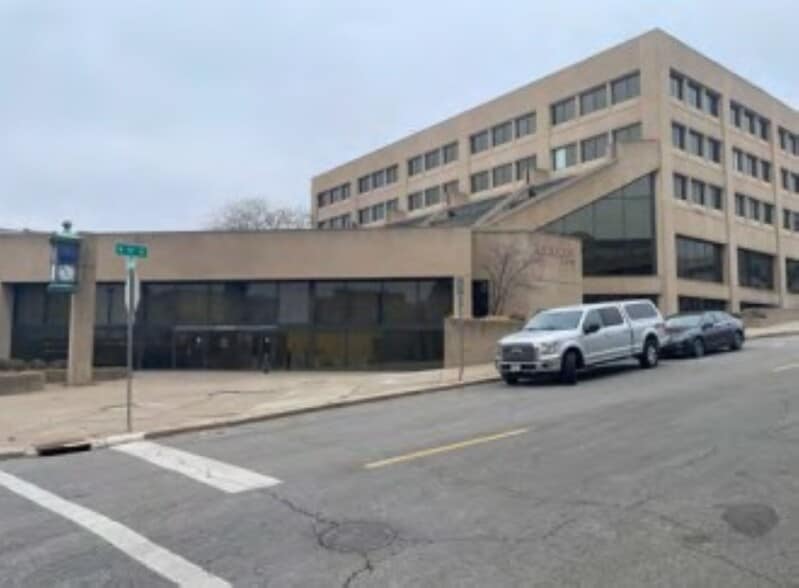 More Photos Of 415 Francis St, Saint Joseph Office For Sale