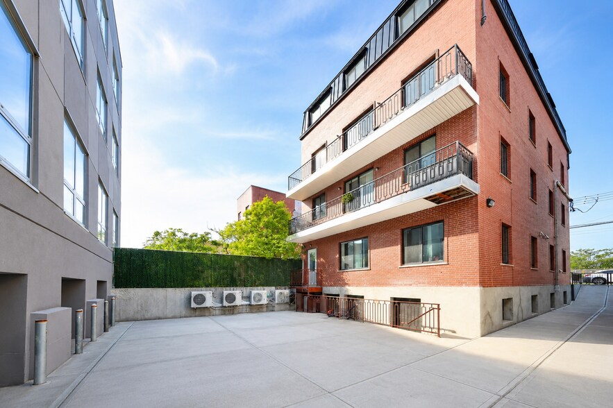 More Photos Of 1058 62nd St, Brooklyn Apartments For Sale