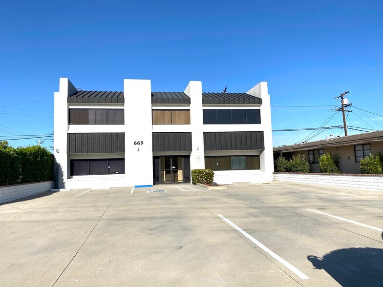 More Photos Of 669 2nd Ave, Covina Medical For Sale