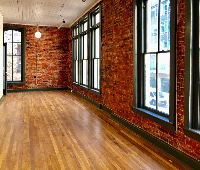 More Photos Of 103-105 E 5th St, Austin Loft Creative Space For Sale