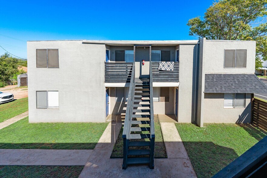 More Photos Of 501 Elm St, Sweetwater Apartments For Sale