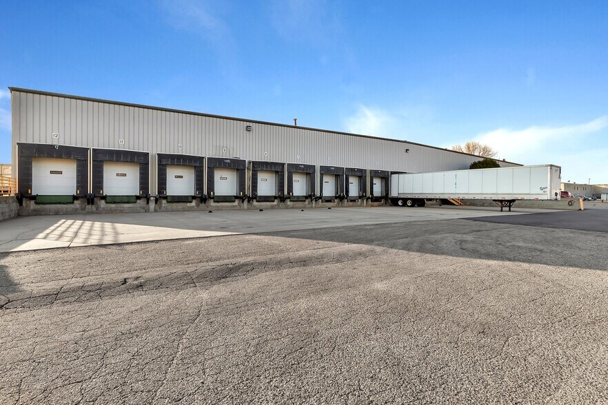 More Photos Of 10 Industrial Blvd, Sauk Rapids Warehouse For Sale