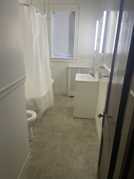 More Photos Of 329 Beech St, Holyoke Apartments For Sale