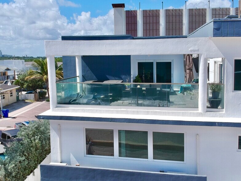 More Photos Of 2203 N Surf Rd, Hollywood Apartments For Sale
