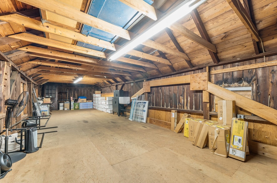 More Photos Of 5 Larison Ln, Ringoes Storefront Retail Office For Sale