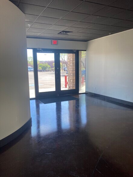 More Photos Of 16853 E Palisades Blvd, Fountain Hills Office For Lease