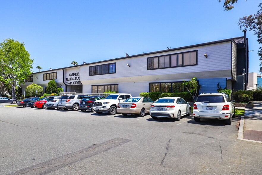 More Photos Of 355 Placentia Ave, Newport Beach Medical For Sale