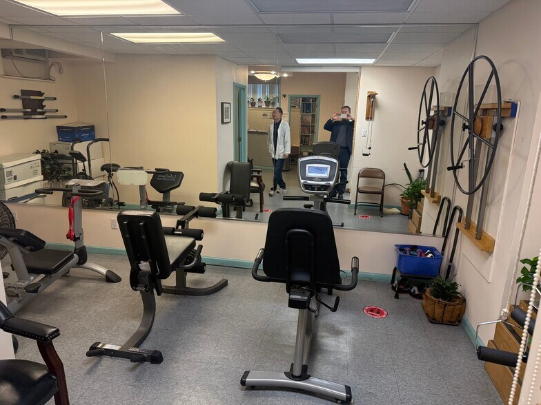 More Photos Of 37-31 149th St, Flushing Apartments For Sale