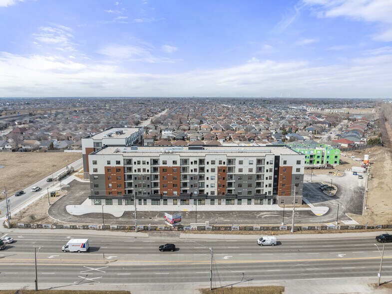 More Photos Of 4785 Walker Rd, Windsor Apartments For Lease