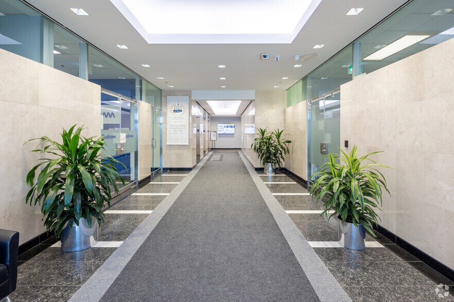 More Photos Of 55 Commerce Valley Dr W, Markham Unknown For Lease