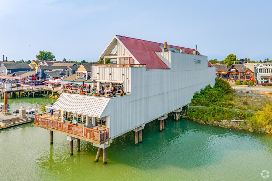 More Photos Of 3866 Bayview St, Richmond Restaurant For Lease