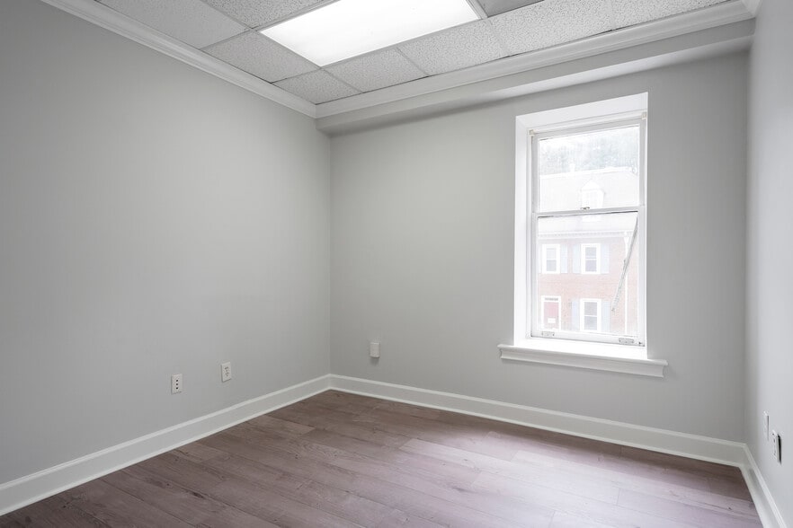 More Photos Of 7000 Peachtree Dunwoody Rd NE, Atlanta Office For Lease