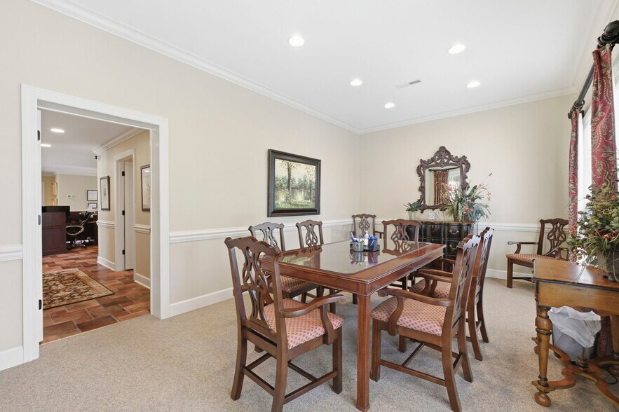 More Photos Of GA Hwy 136, LaFayette Bank For Sale