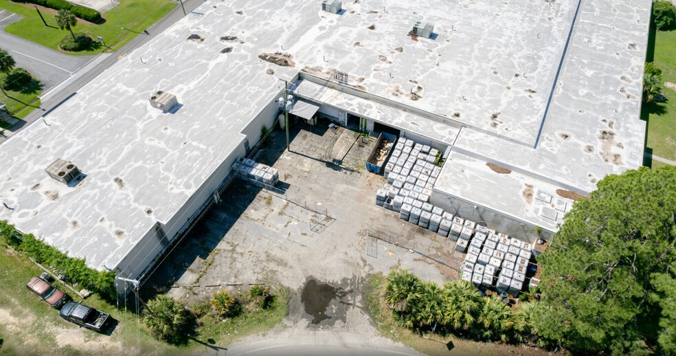 More Photos Of 42 Ross Rd, Savannah Warehouse For Sale