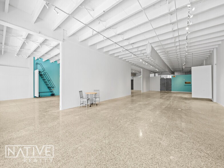More Photos Of 2014-2016 Harrison St, Hollywood Storefront For Sale