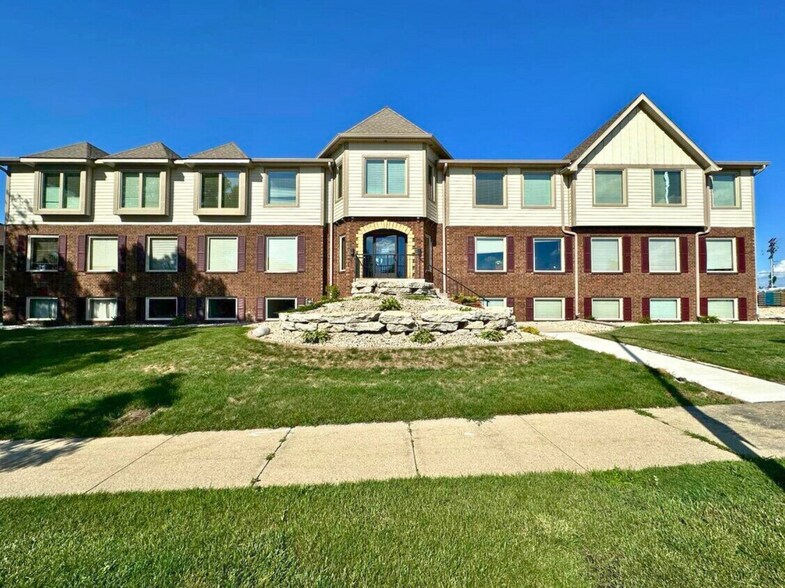 More Photos Of 6314 Odana Rd, Madison Office For Lease