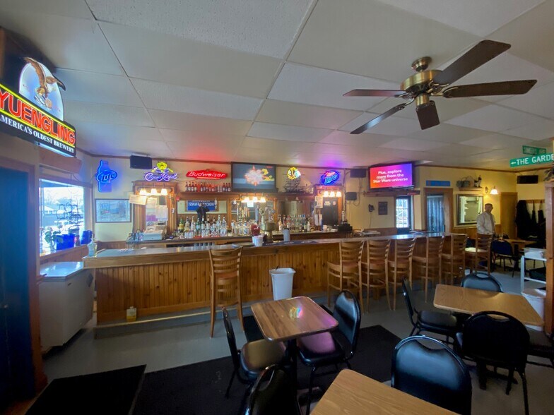 More Photos Of 1505 W Indiana Ave, South Bend Restaurant For Sale