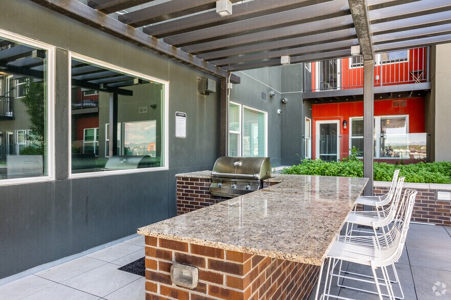 More Photos Of 2401 Blake St, Denver Apartments For Lease