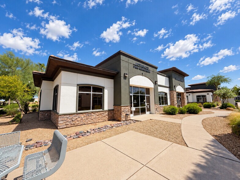 More Photos Of 2701 N 16th St, Phoenix Medical For Sale