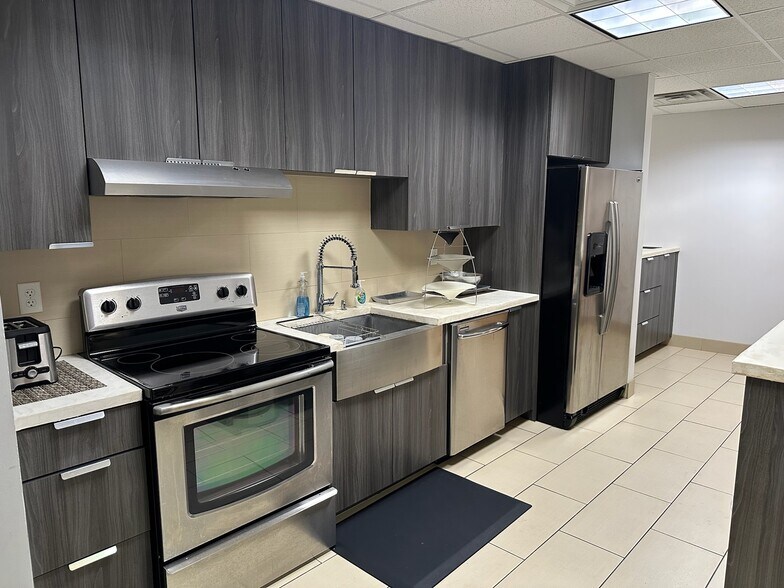 More Photos Of 441 N Monroe St, Tallahassee Office For Sale