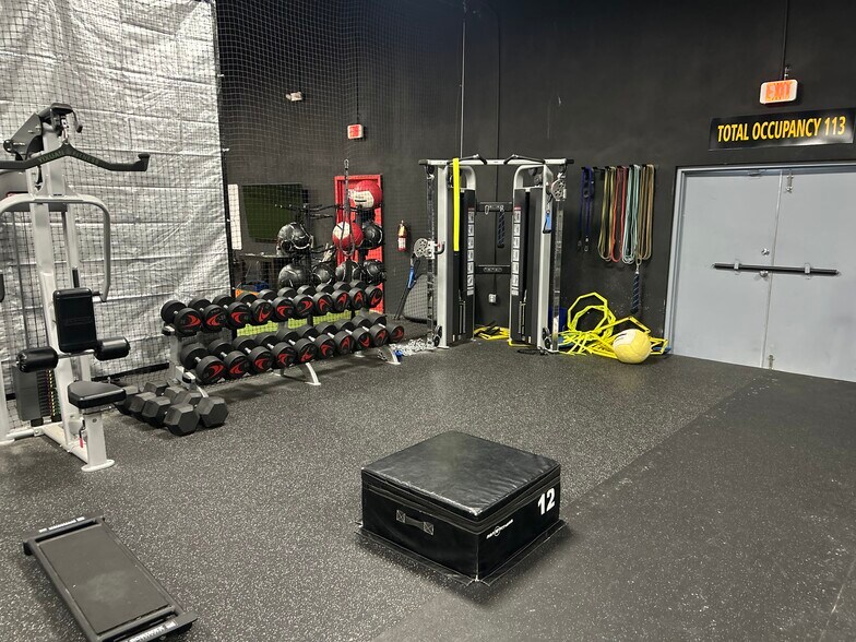 More Photos Of 1021-1051 N State Road 7, Margate Freestanding For Lease