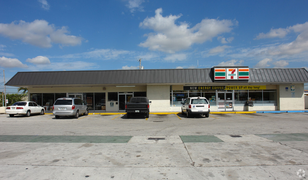 Primary Photo Of 10723 SW 56th St, Miami General Retail For Lease