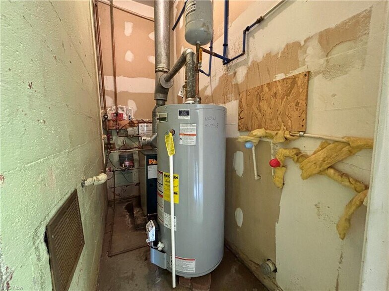 More Photos Of 3312 Lake Ave, Ashtabula Office For Sale