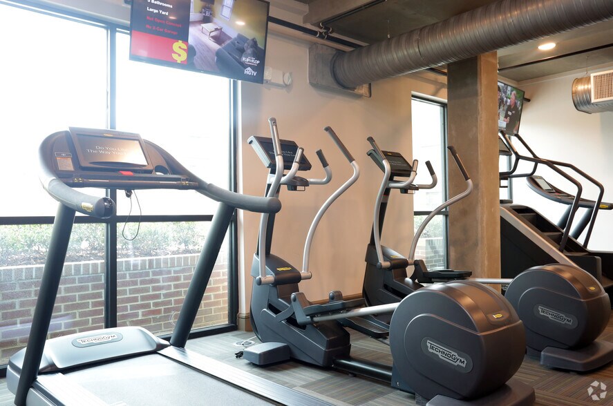 More Photos Of 195 W Davis St, Dallas Apartments For Lease