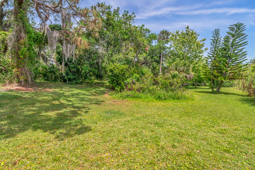 More Photos Of 625 E Melbourne Ave, Melbourne Land For Sale