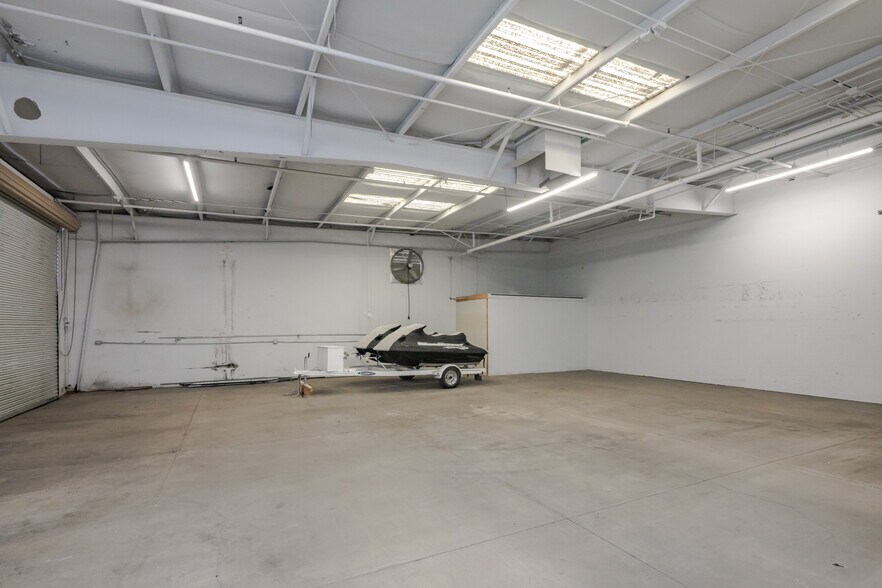 More Photos Of 1950 Centers Ave, Lake Havasu City Warehouse For Lease
