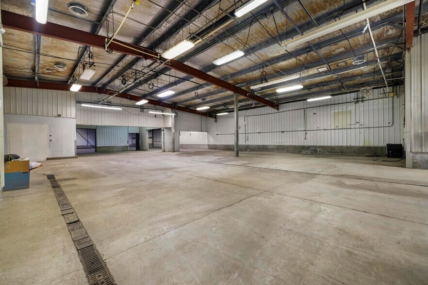 More Photos Of 4074 N 2000 E, Filer Warehouse For Sale