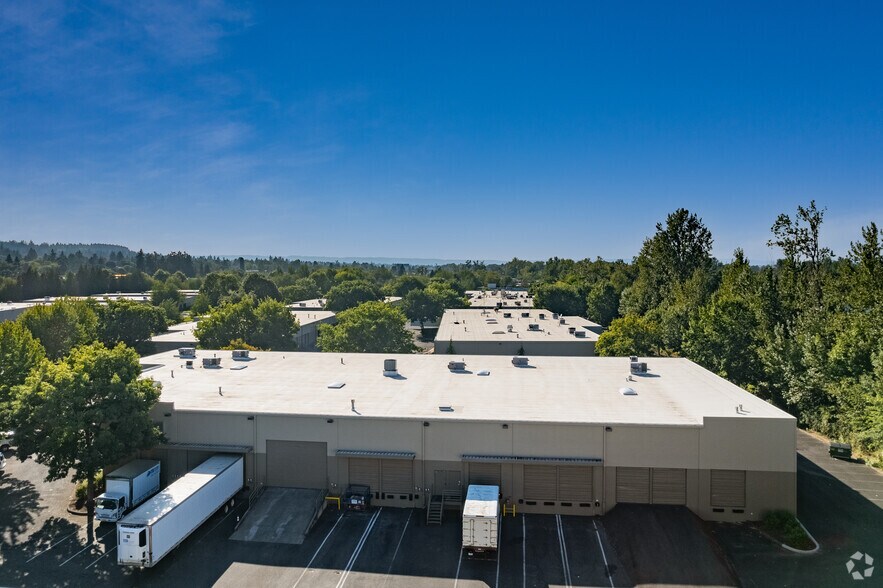 More Photos Of 4900-4916 NE 122nd Ave, Portland Unknown For Lease