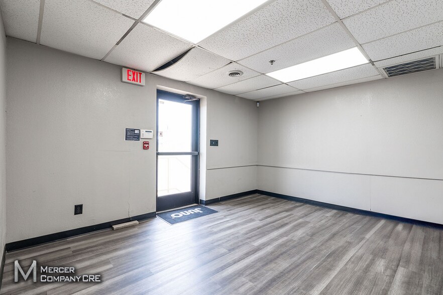 More Photos Of 6401-6409 S I 35 Service Rd, Oklahoma City Warehouse For Lease