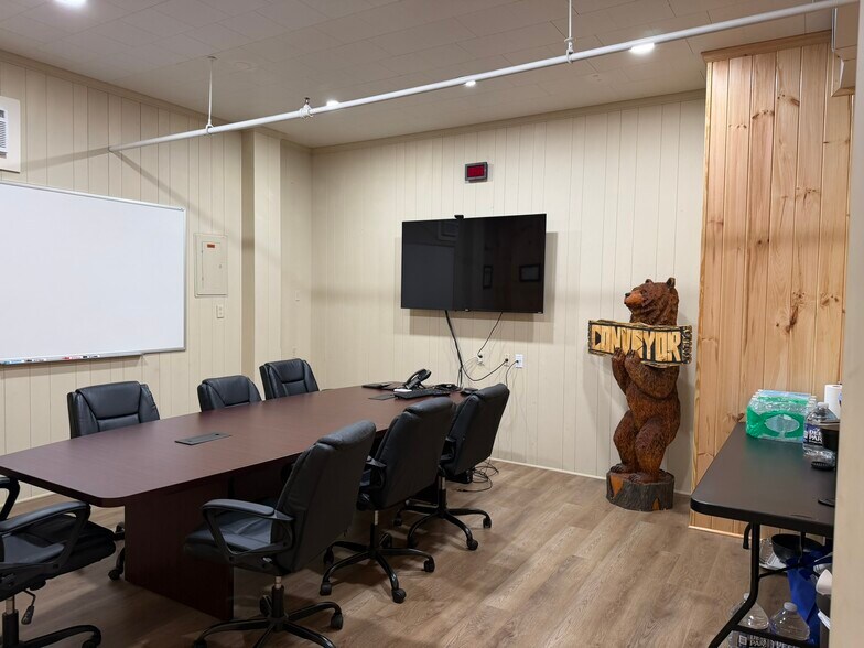 More Photos Of 315 E Main St, Elkin Industrial For Sale