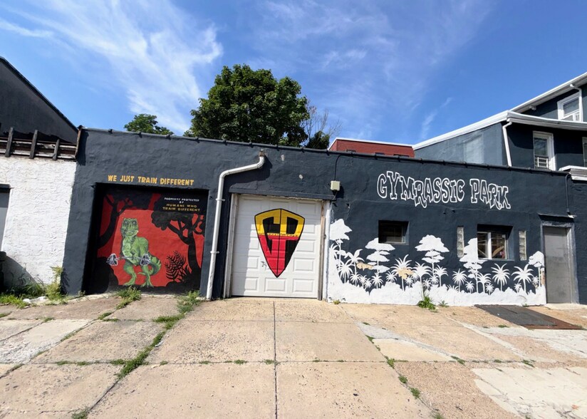 Primary Photo Of 300 W Coulter St, Philadelphia Flex For Lease