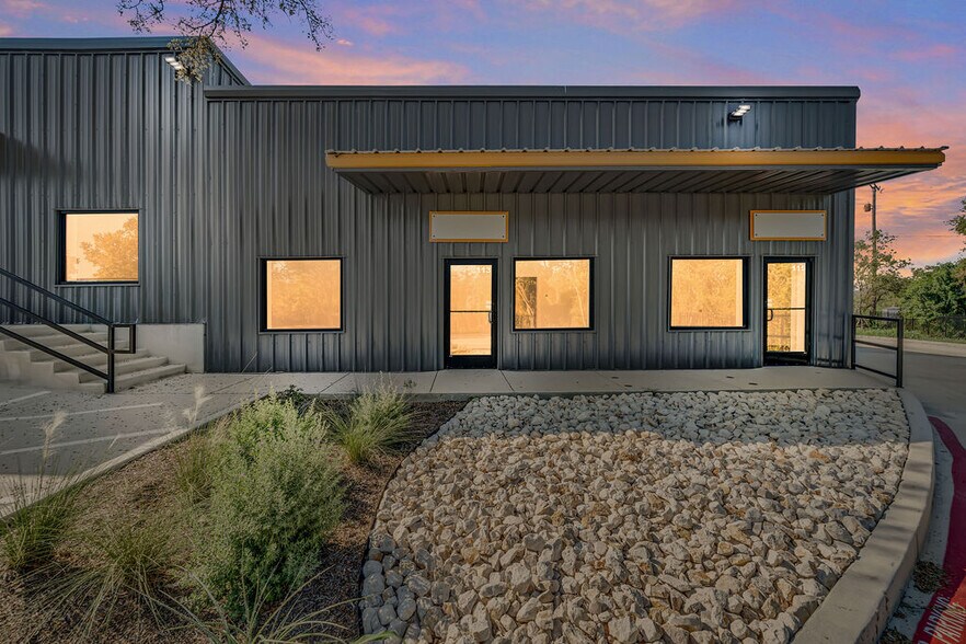 More Photos Of 4503 N Stahl Park, San Antonio Unknown For Lease