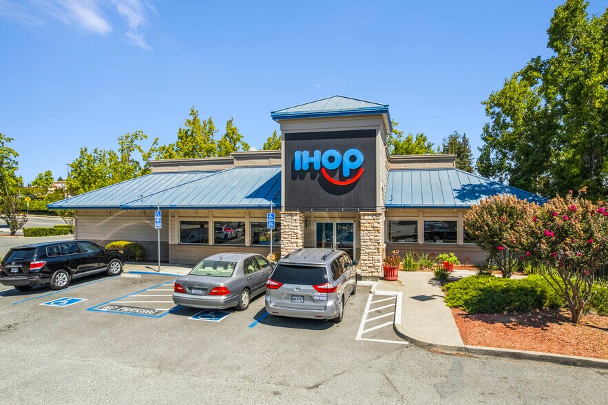 Primary Photo Of 1190 Arnold Dr, Martinez Restaurant For Sale