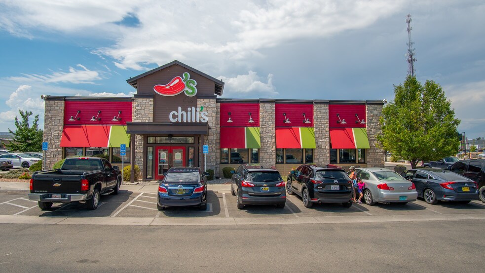 More Photos Of Chili's, Espanola Freestanding For Sale