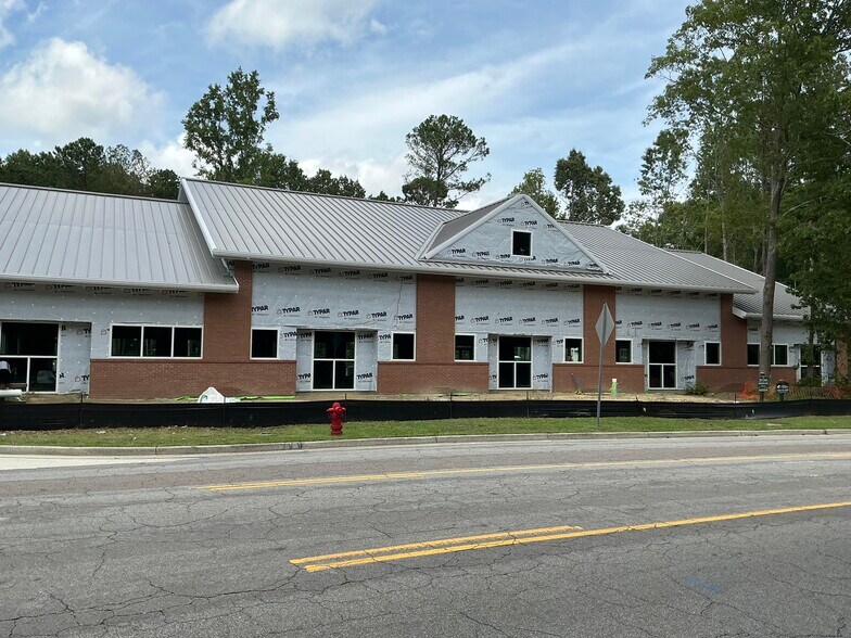 More Photos Of Joe Rouse Rd, Mount Pleasant Flex For Lease